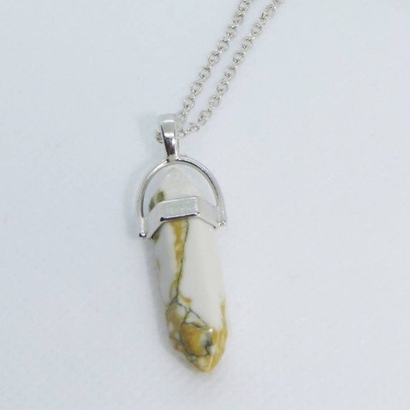 Hot Topic Jewelry - Hot Topic Tan Agate Marbled Chakra Pendant Necklace